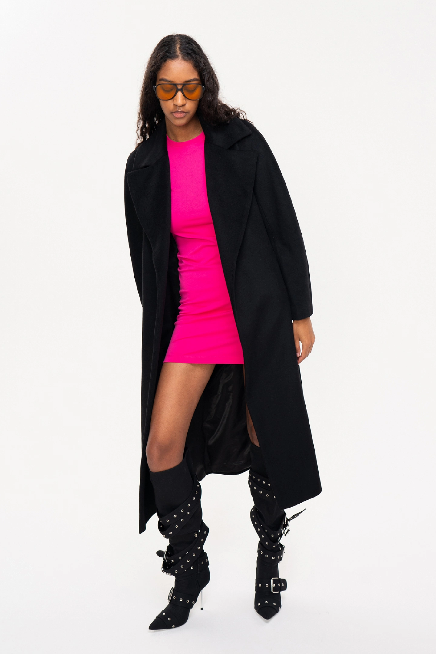 Robe coat with one-piece sleeves
