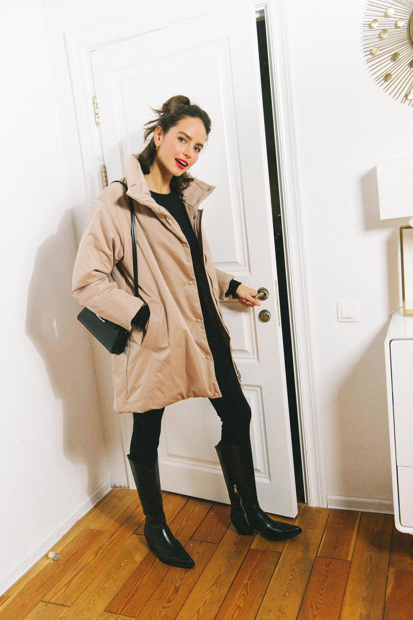 Пуховик объёмный со стойкой