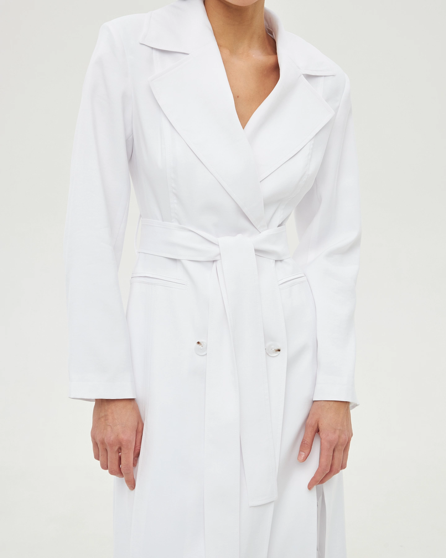 Тренч приталенный из лёгкой ткани