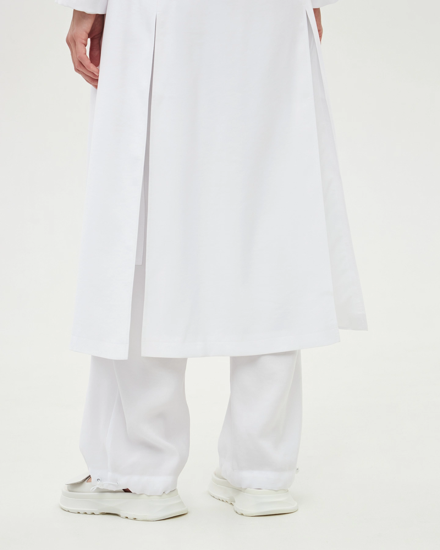 Тренч приталенный из лёгкой ткани