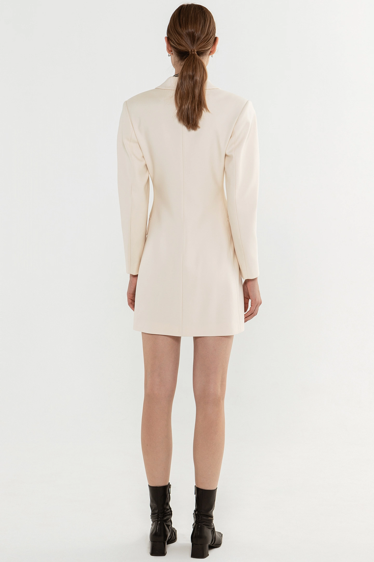 Платье - пиджак с объёмным рукавом