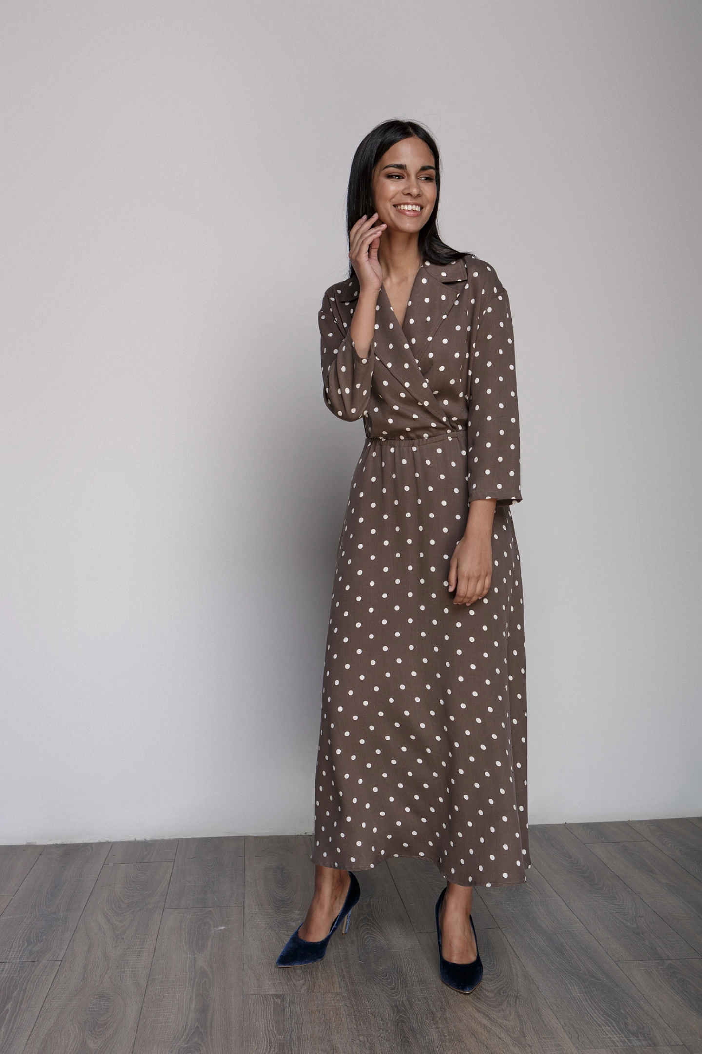 Платье миди с лацканами