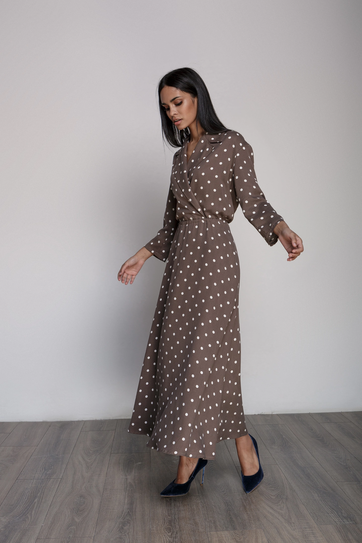 Платье миди с лацканами