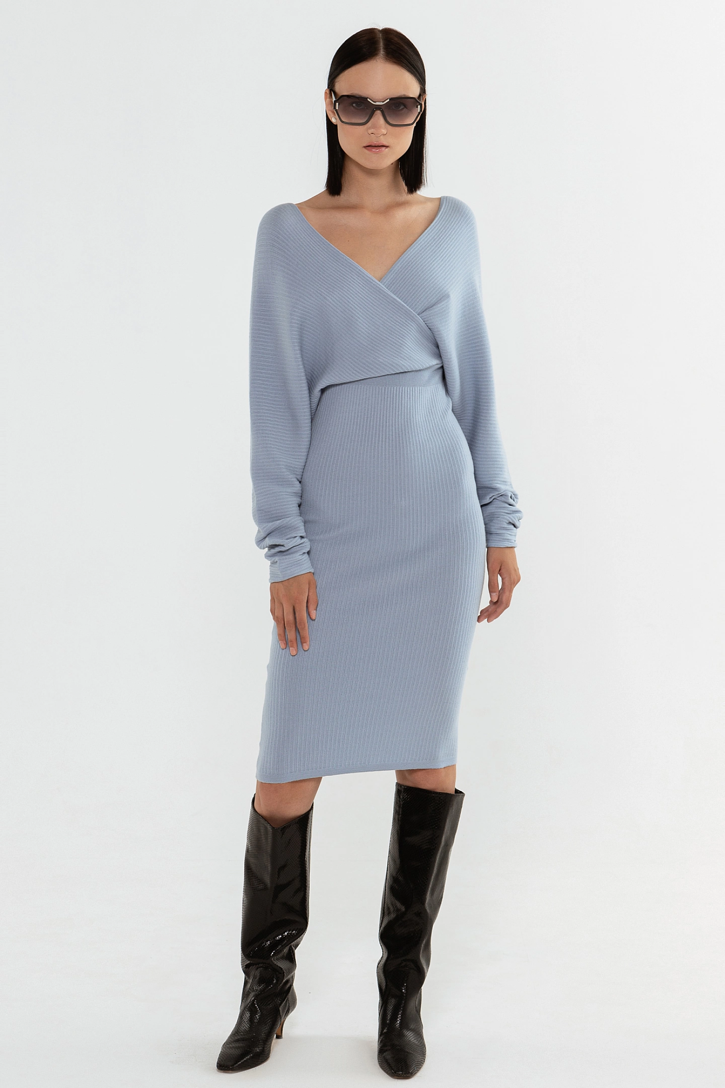 Платье вязаное со свободным верхом