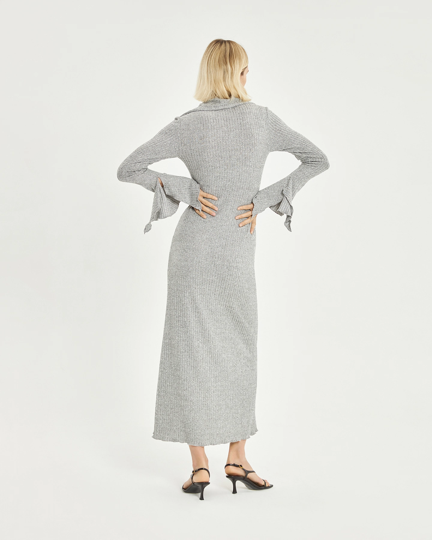 Платье трикотажное со съёмной баской