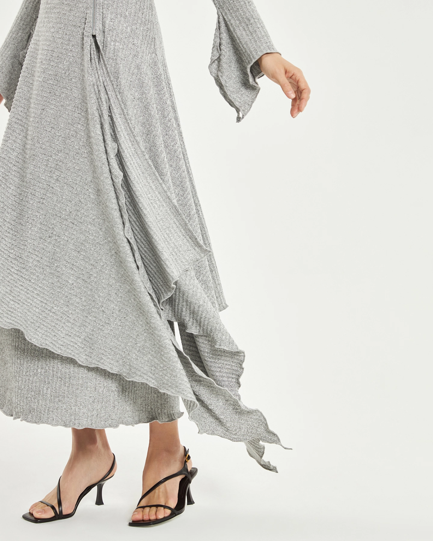 Платье трикотажное со съёмной баской