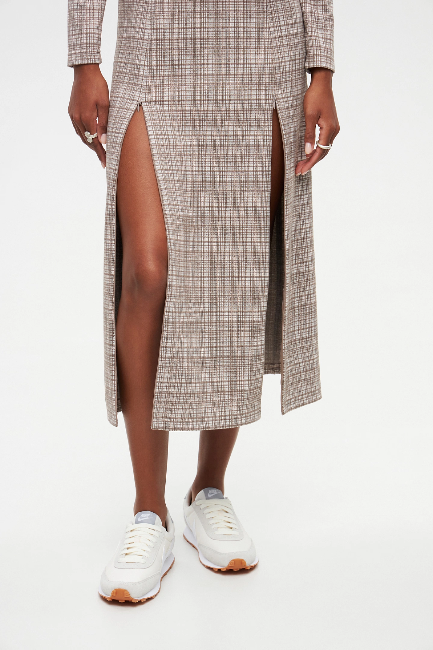 Knitted dress with a slit