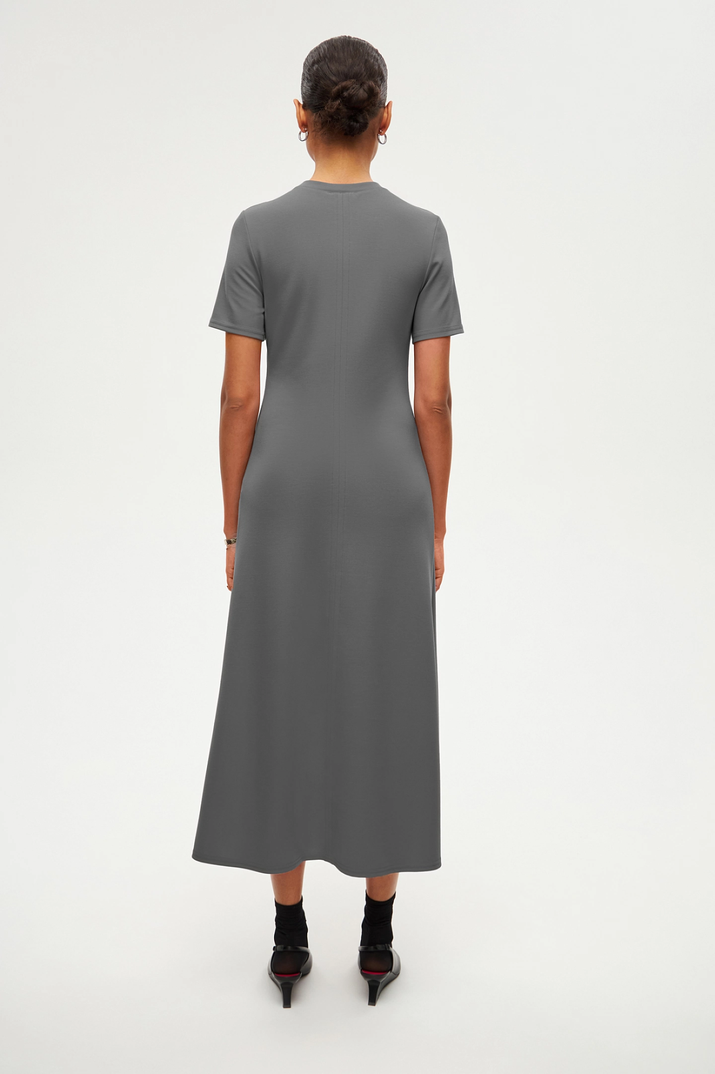 Платье трикотажное с коротким рукавом