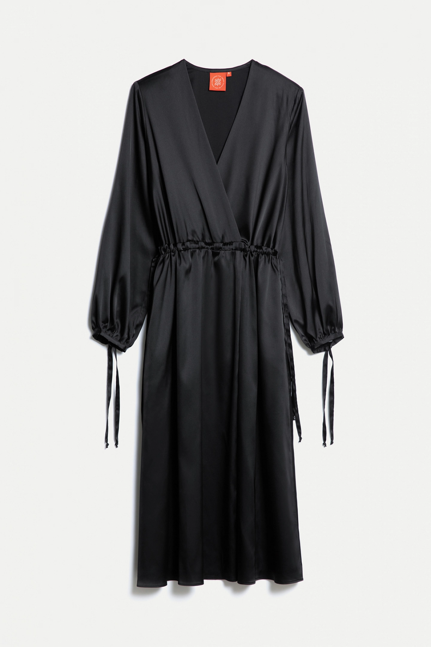 Платье со складкой спереди