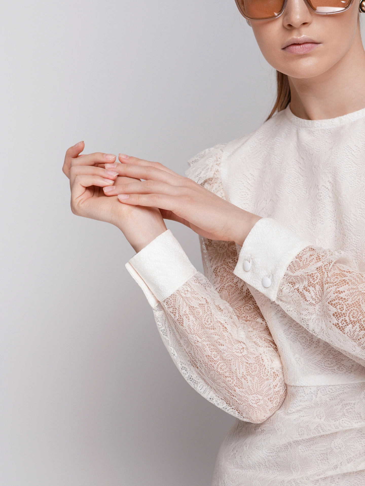 Платье с драпировкой на юбке