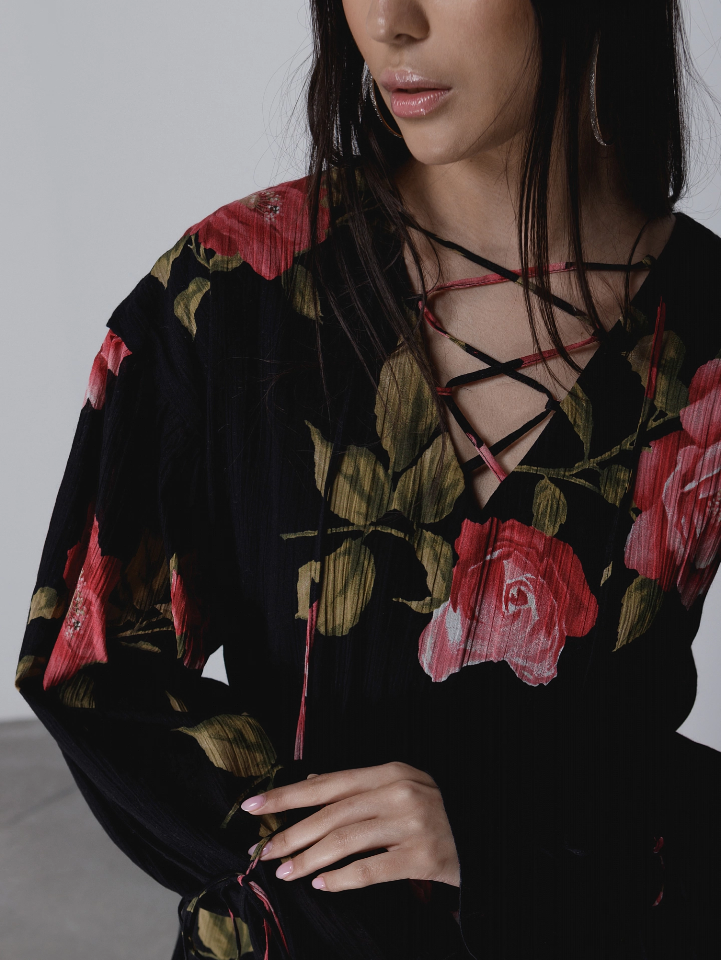 Платье со шнуровкой