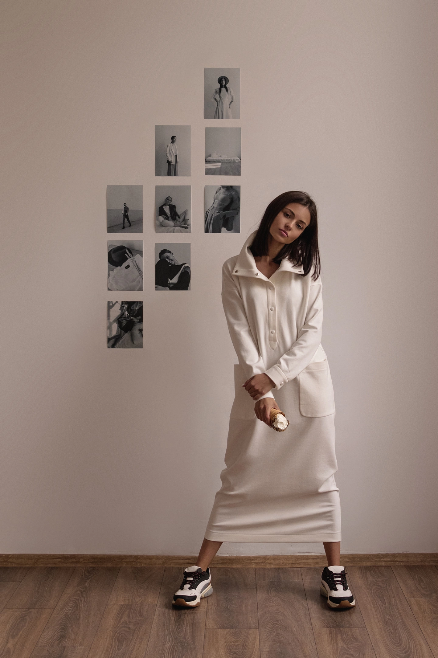 Платье  с высоким воротником стойка макси