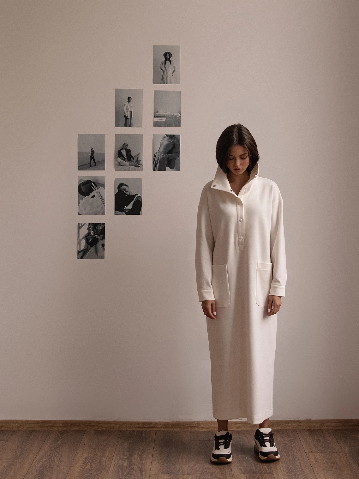 Платье  с высоким воротником стойка макси