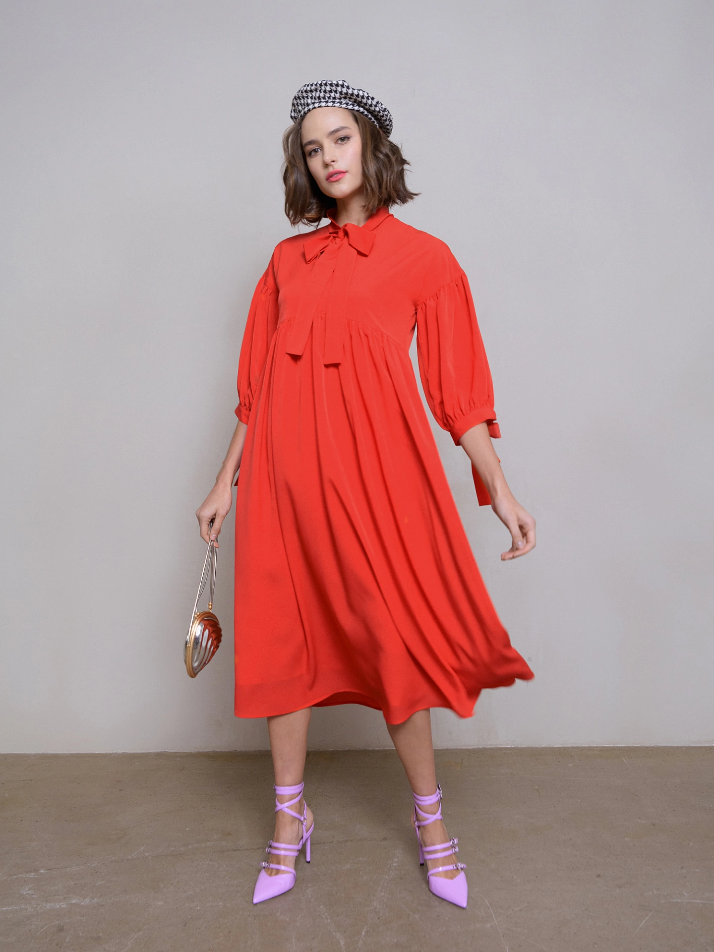 Платье летящее миди