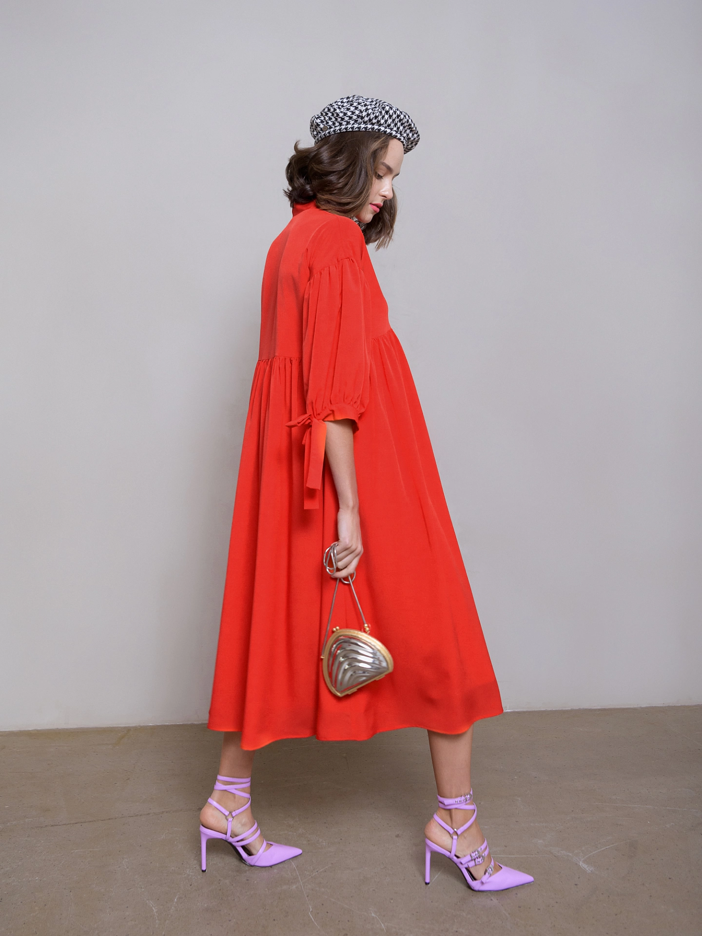 Платье летящее миди