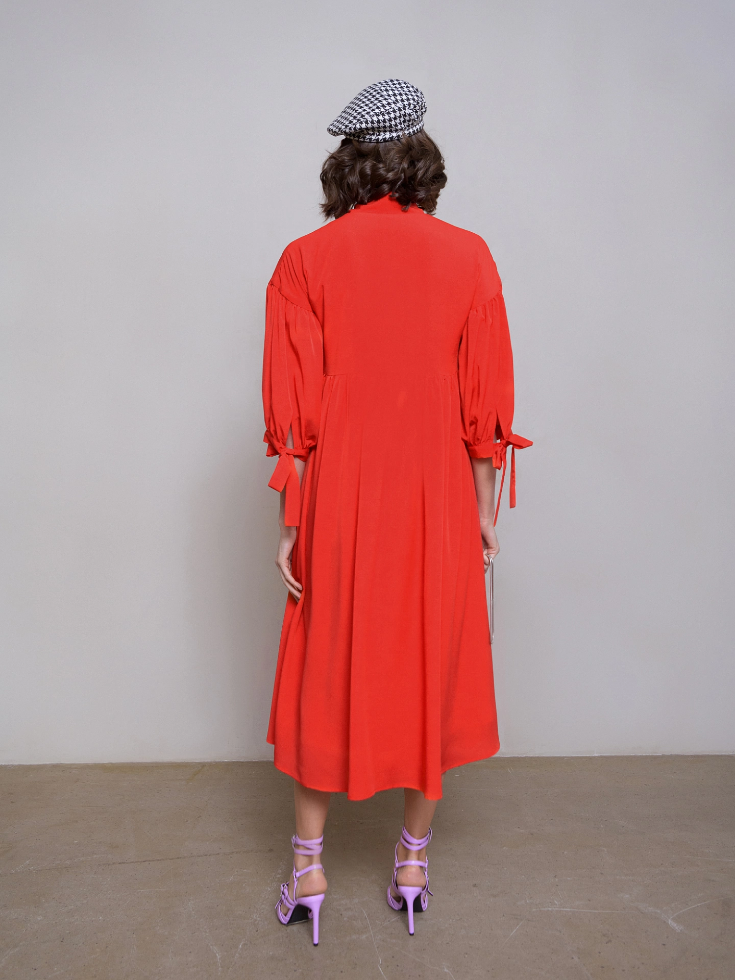 Платье летящее миди