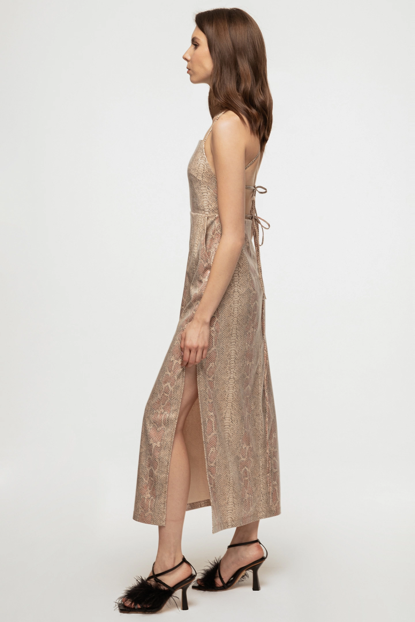 Сарафан - фартук со шнуровкой