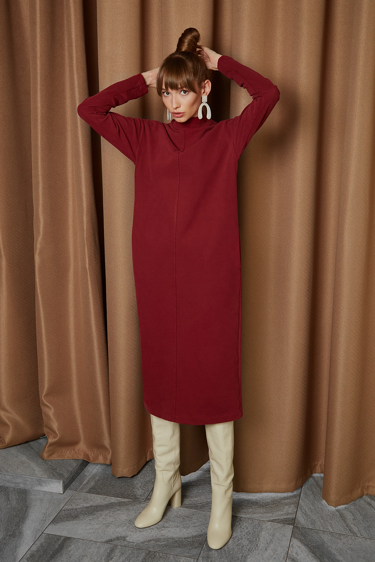 Платье прямого силуэта