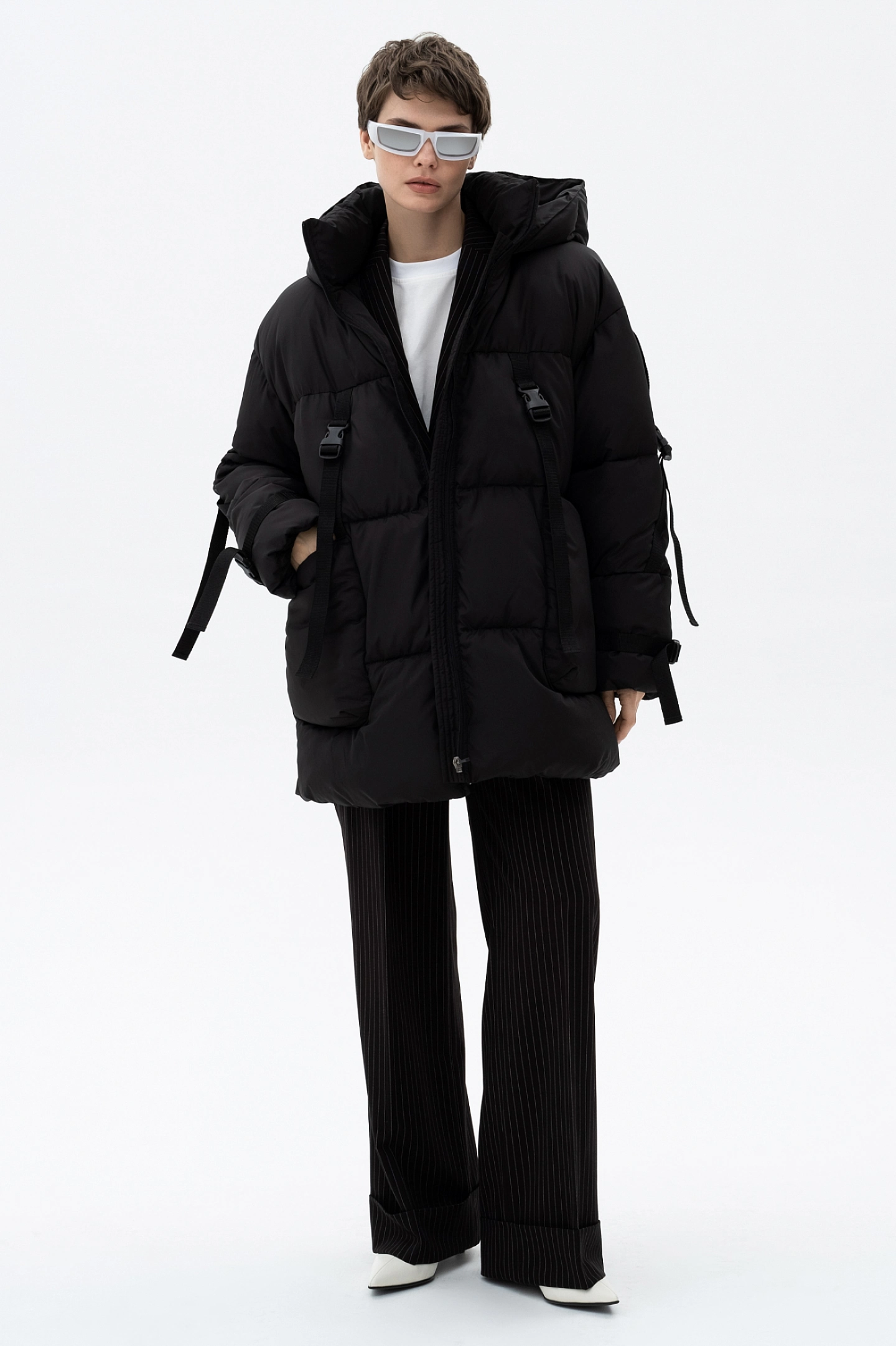 Down jacket with turnip ribbons