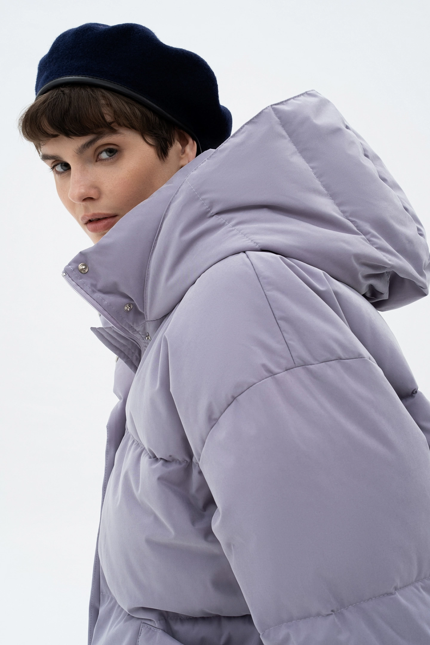 Loose-fitting down jacket