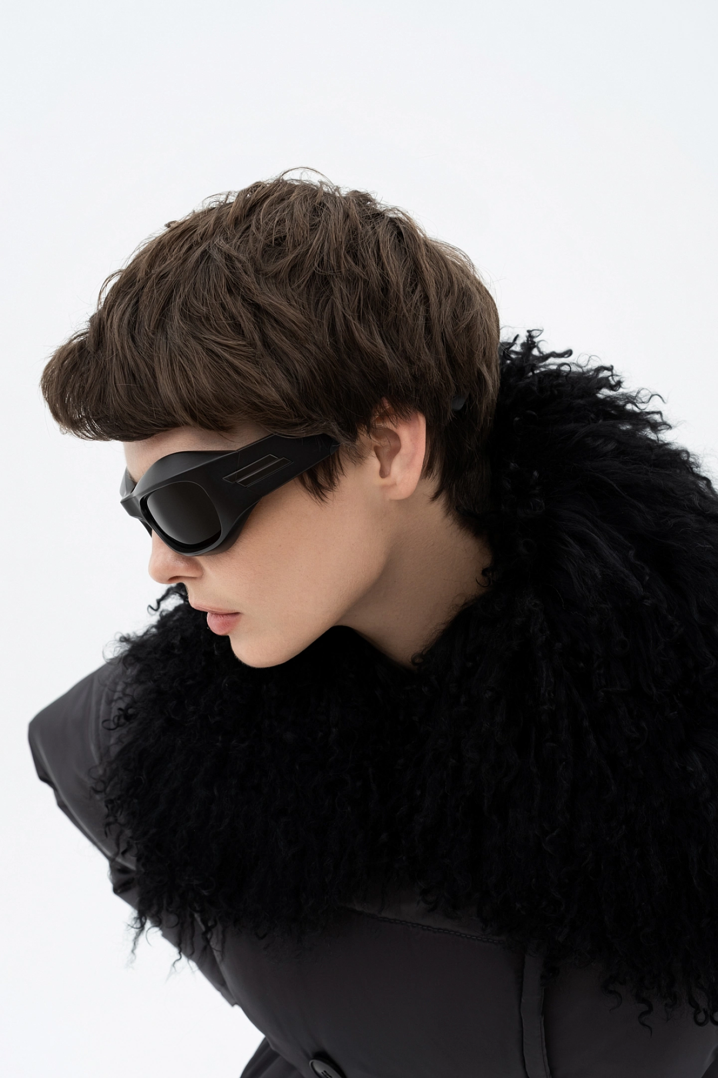 Пуховик стёганый со съёмным воротником укороченный