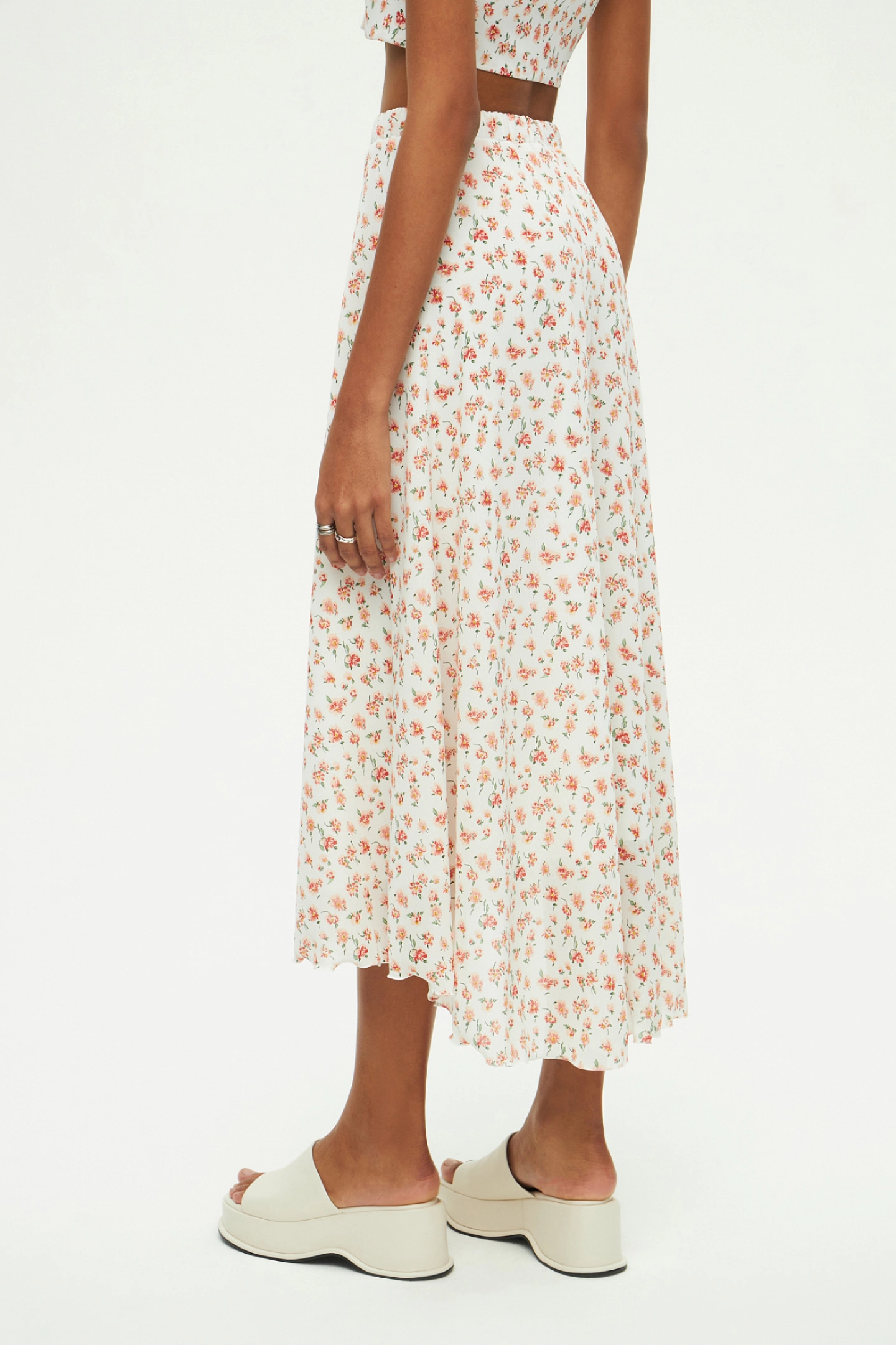 Юбка миди с асимметричным низом