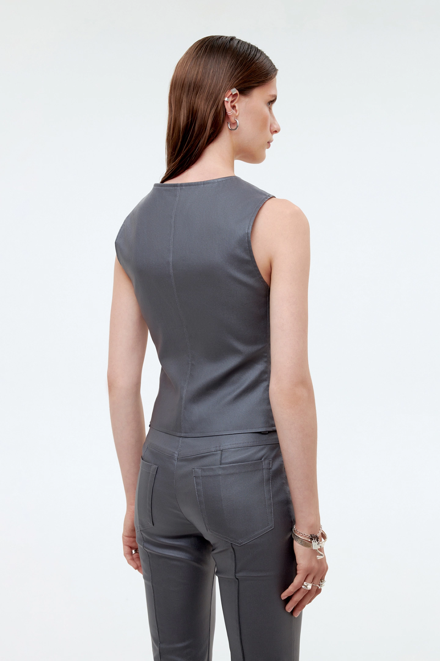 Жилет женский на пуговицах