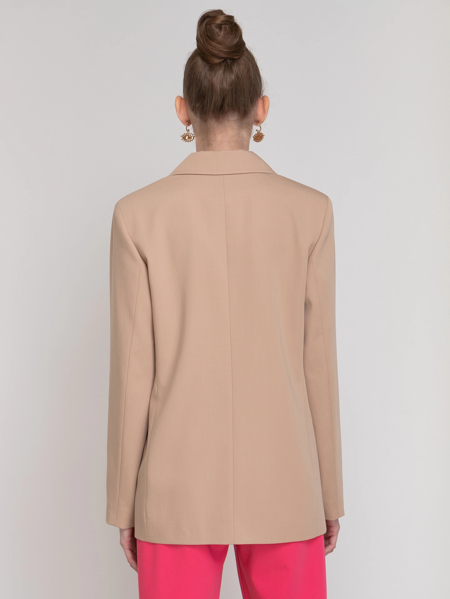 Жакет с асимметричным карманом