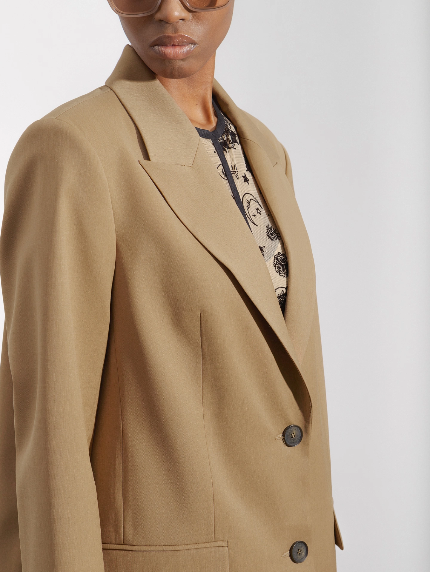 Однобортный жакет свободной формы