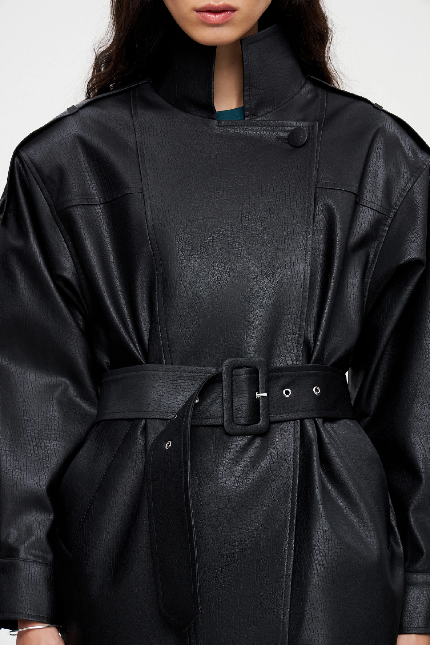 Double-breasted jacket with buttons