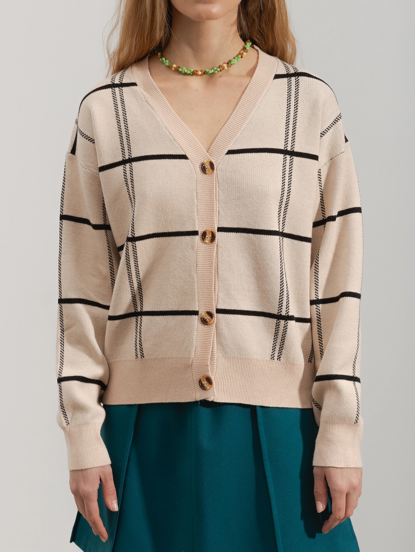 Кардиган вязаный на пуговицах в клетку
