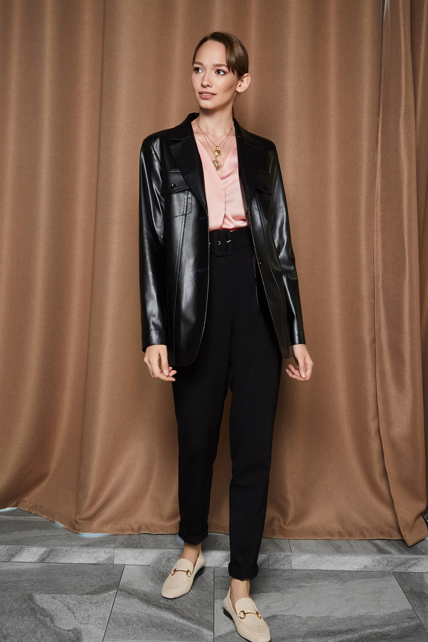 Кожаный жакет