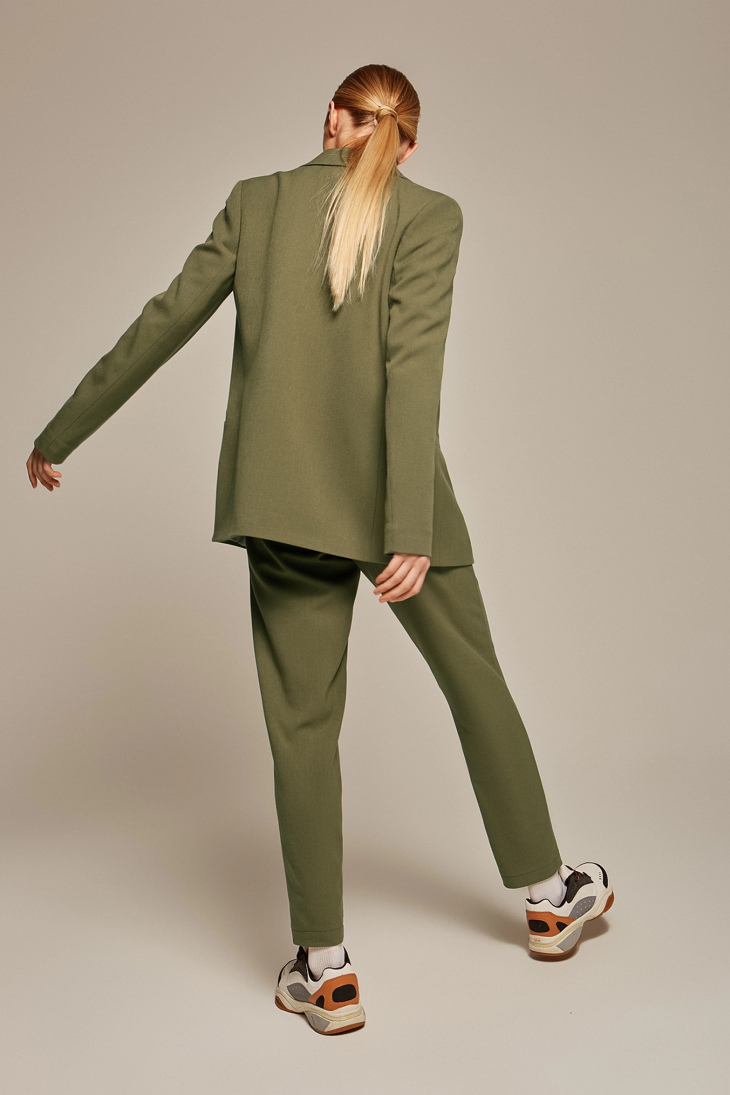 Брюки бананы без пояса