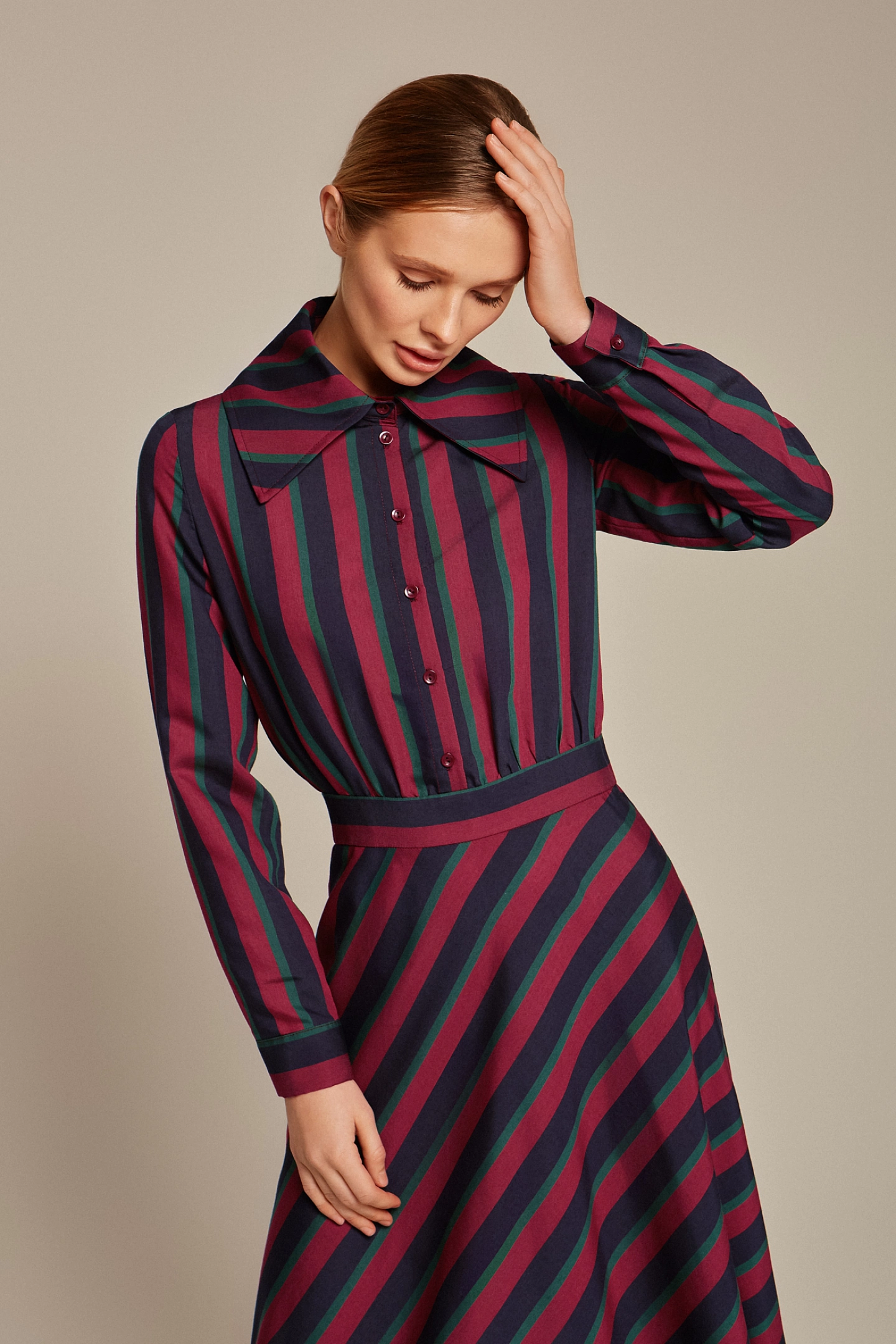 Платье-рубашка с юбкой полусолнце