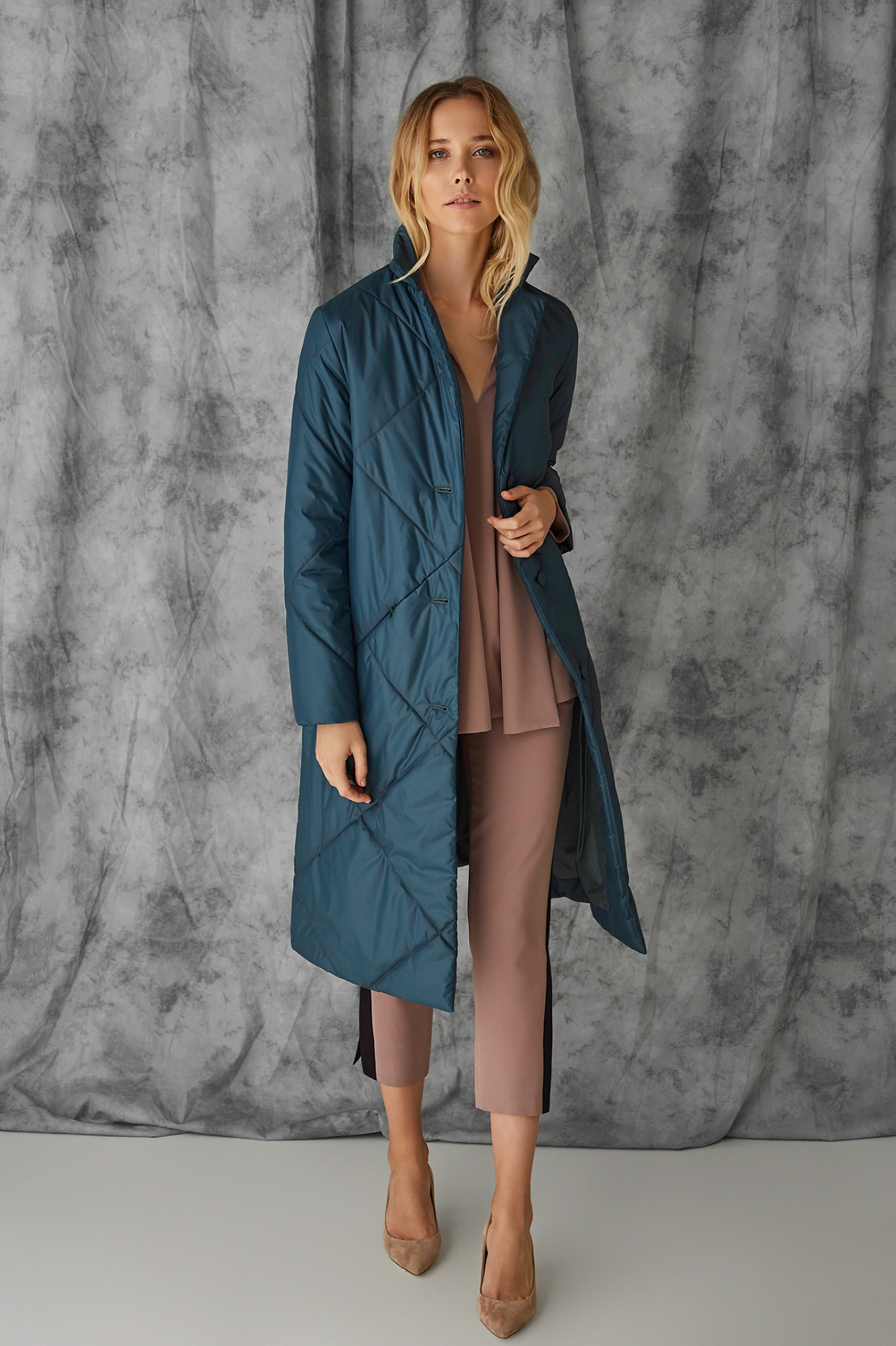 Пальто стеганое трапеция