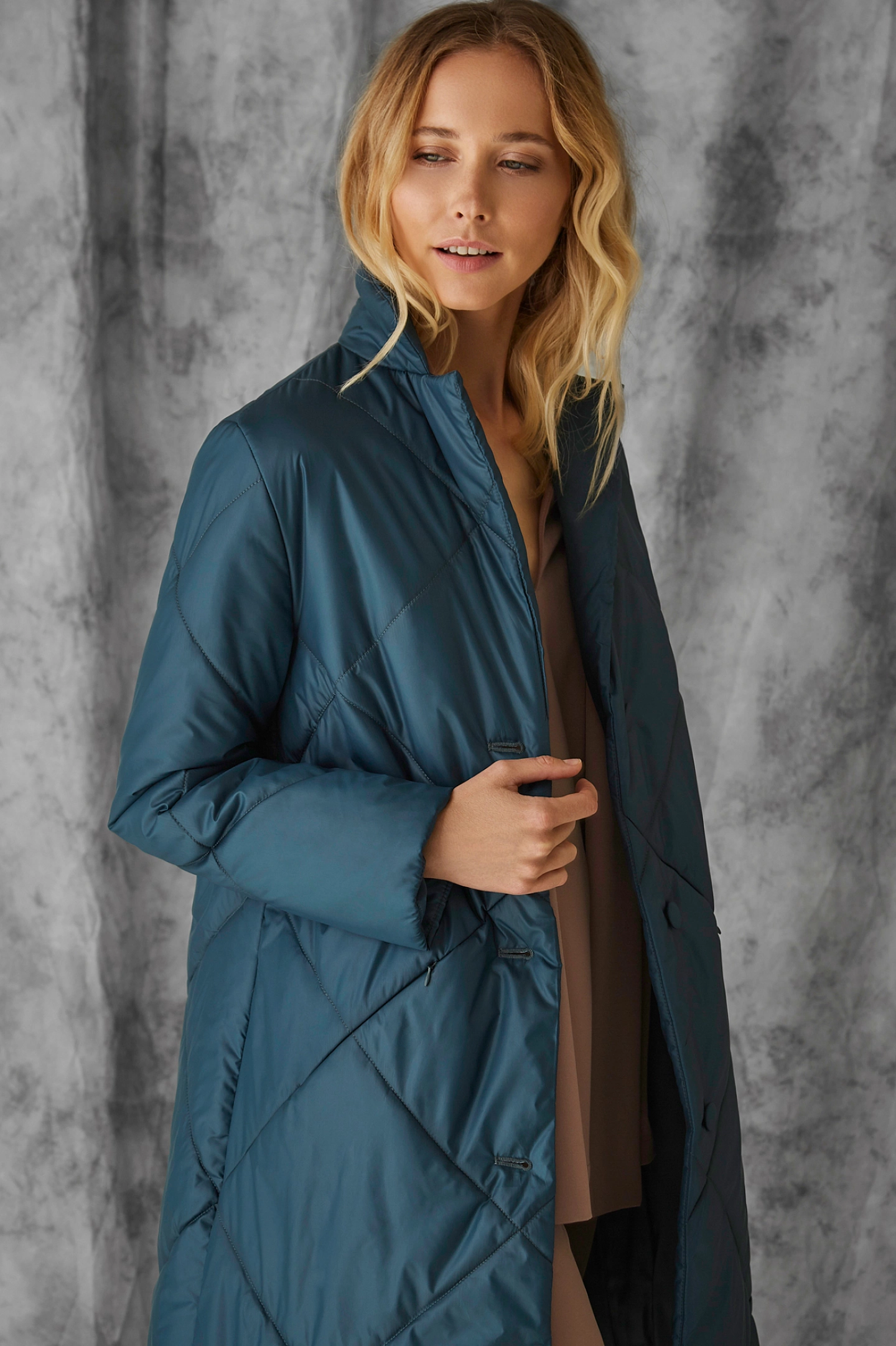 Пальто стеганое трапеция